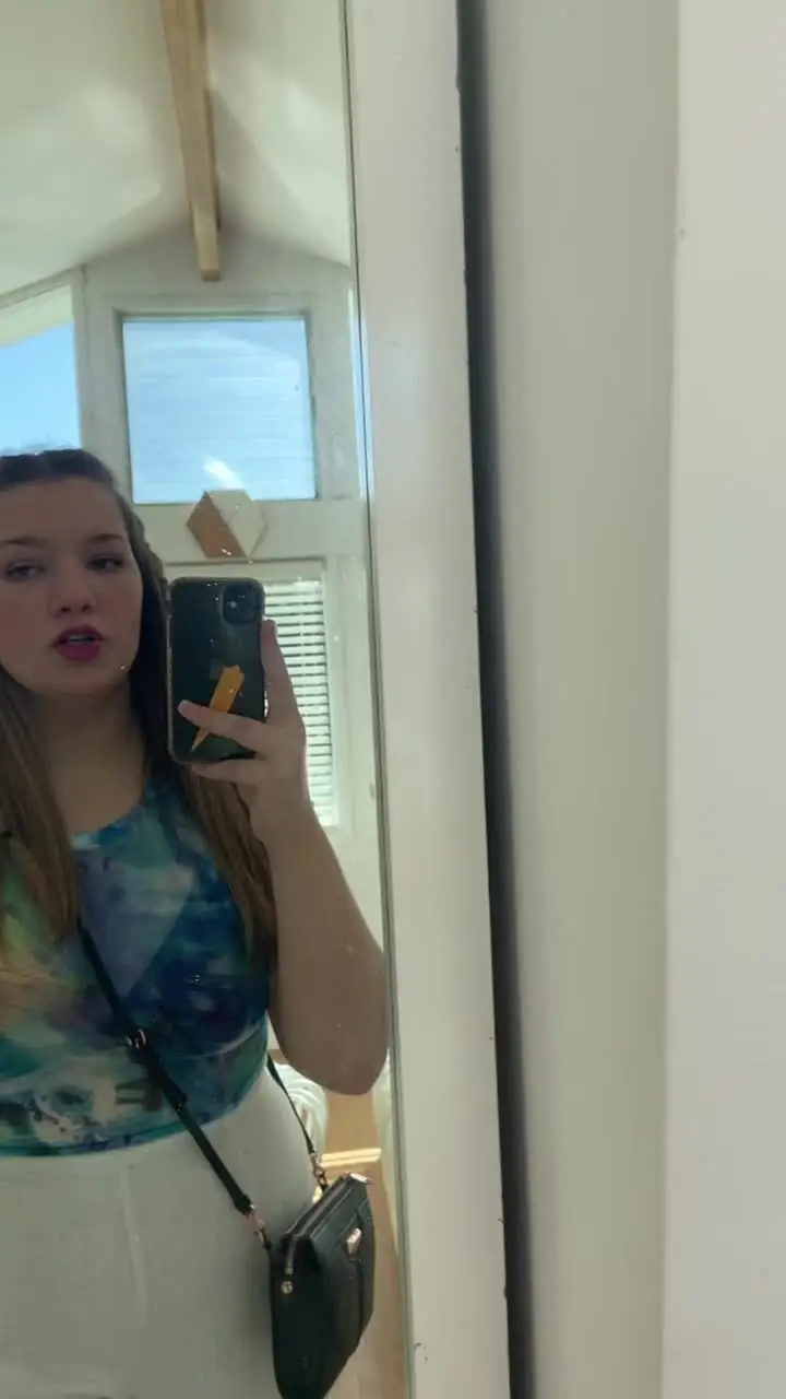 Tiktok post preview 2 from @avaisbae66