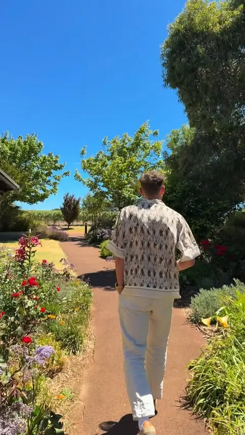Instagram post preview 3 from rorylowecomedy