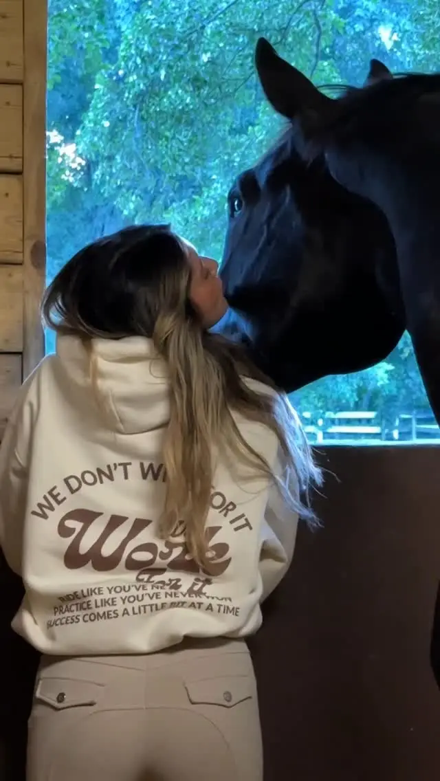 Instagram post preview 3 from samiwi_horsegirlie305