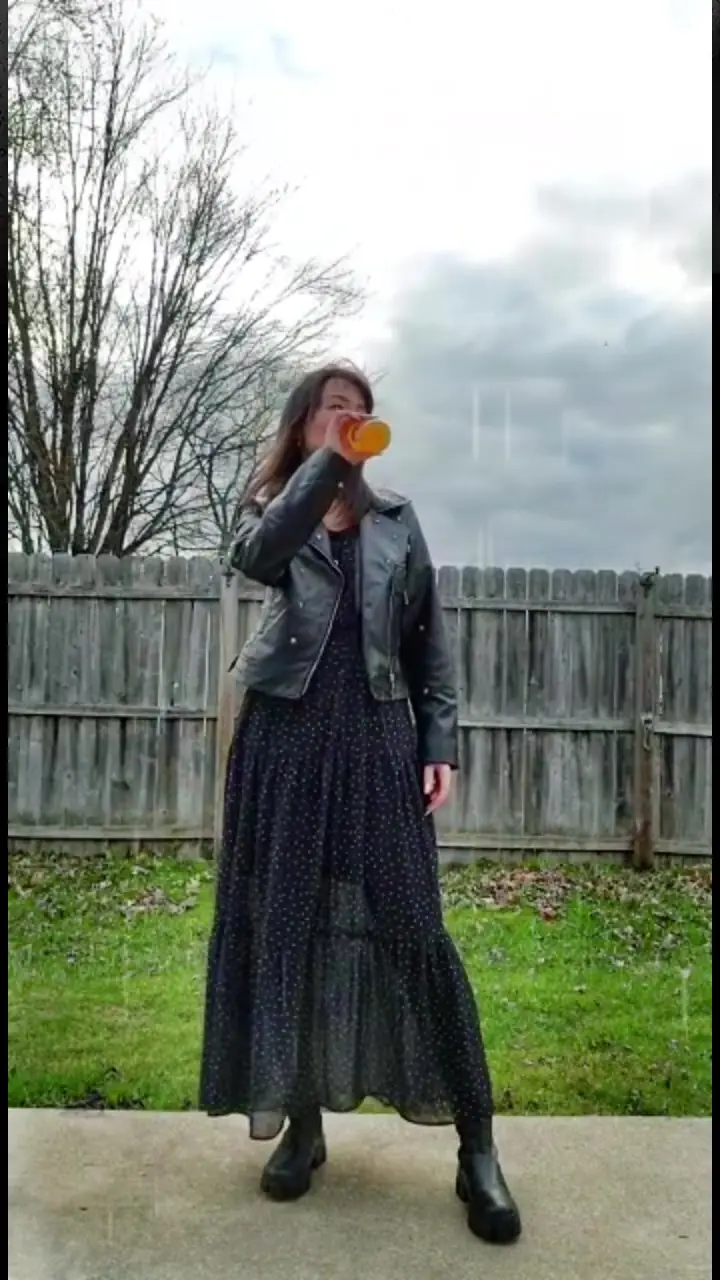 Tiktok post preview 2 from @izzabrandao