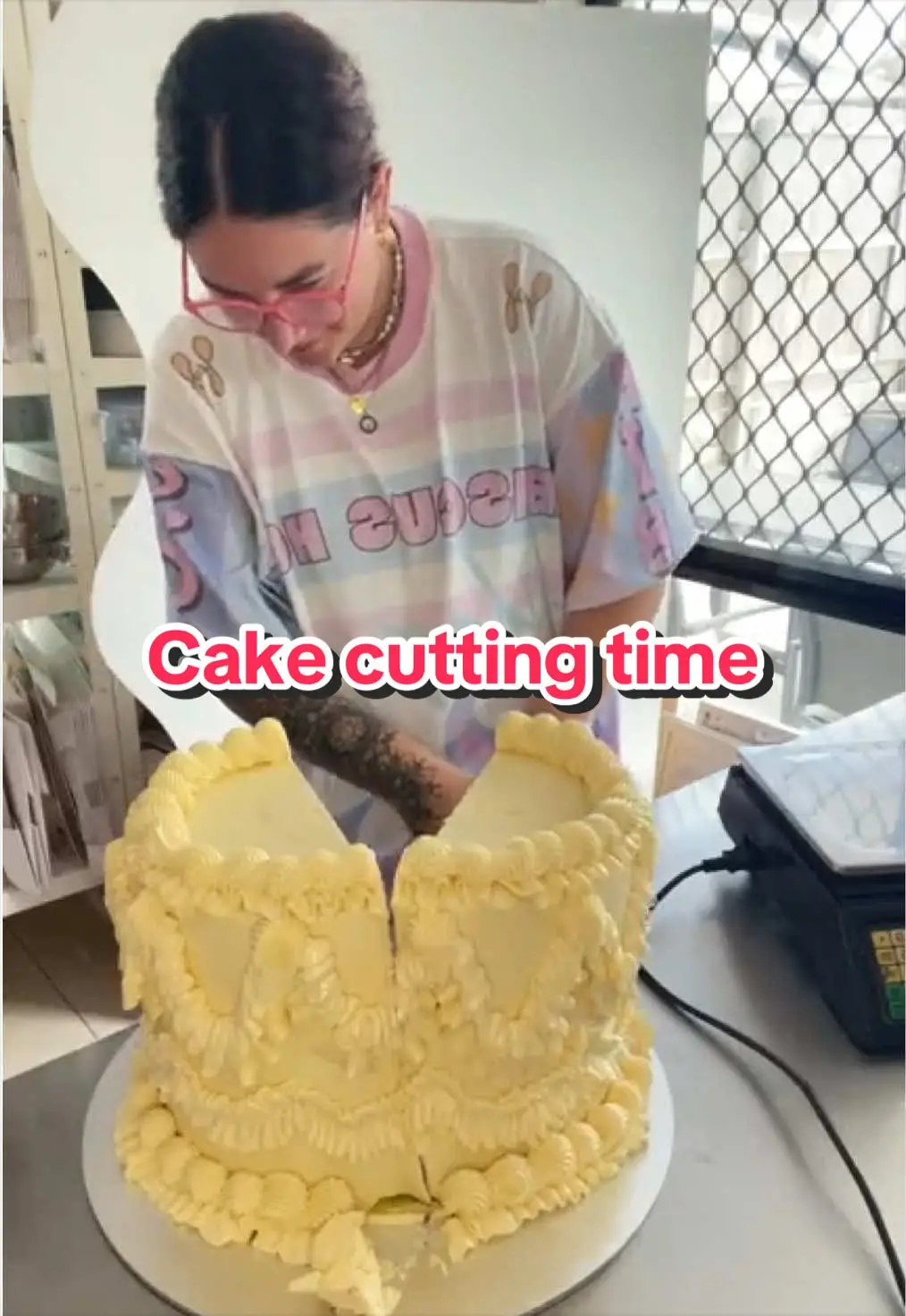 Tiktok post preview 2 from @tonikidmanfrosting