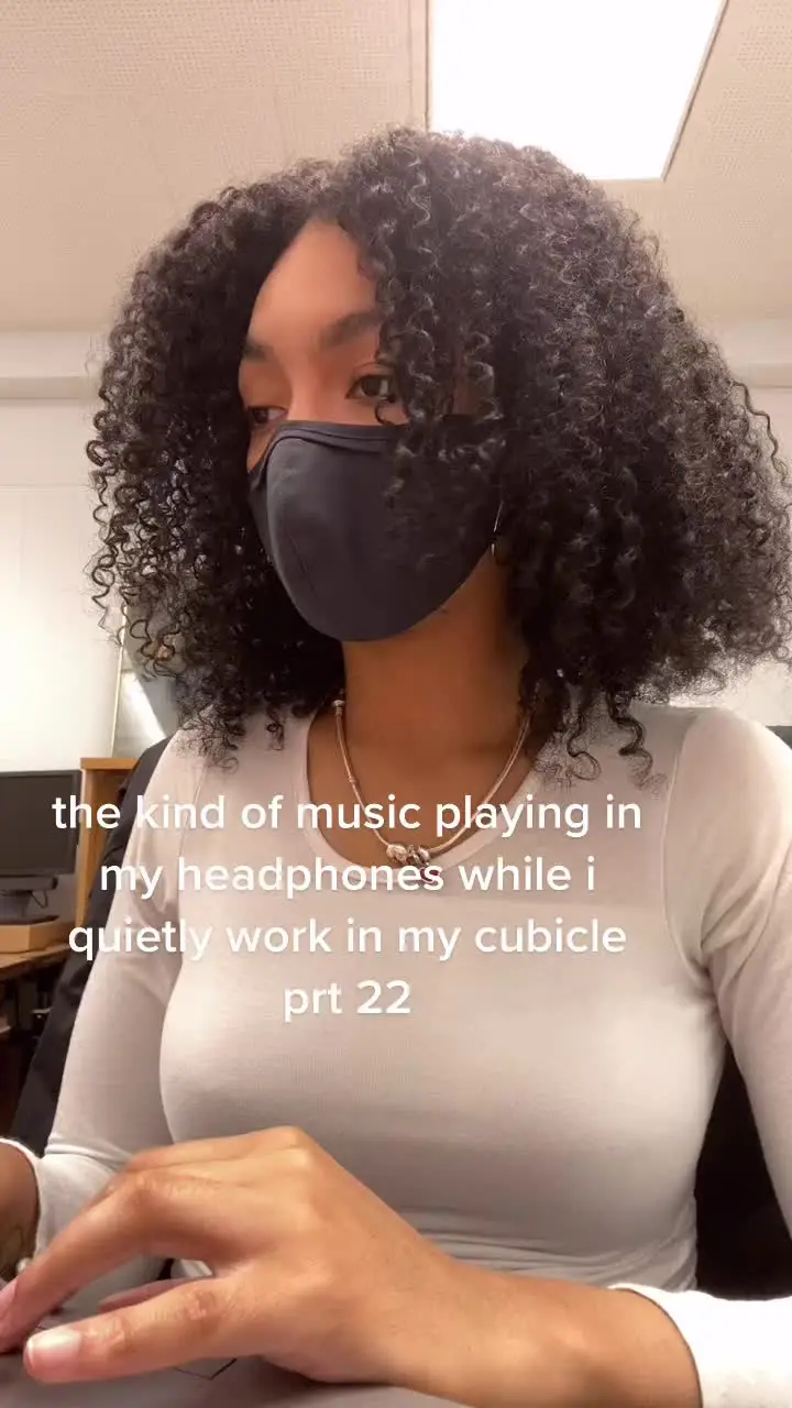 Tiktok post preview 2 from @essencevg_