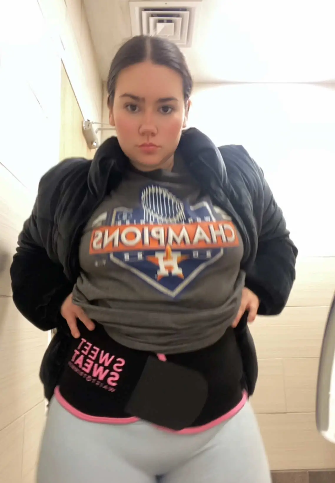 Tiktok post preview 2 from @woobiecake