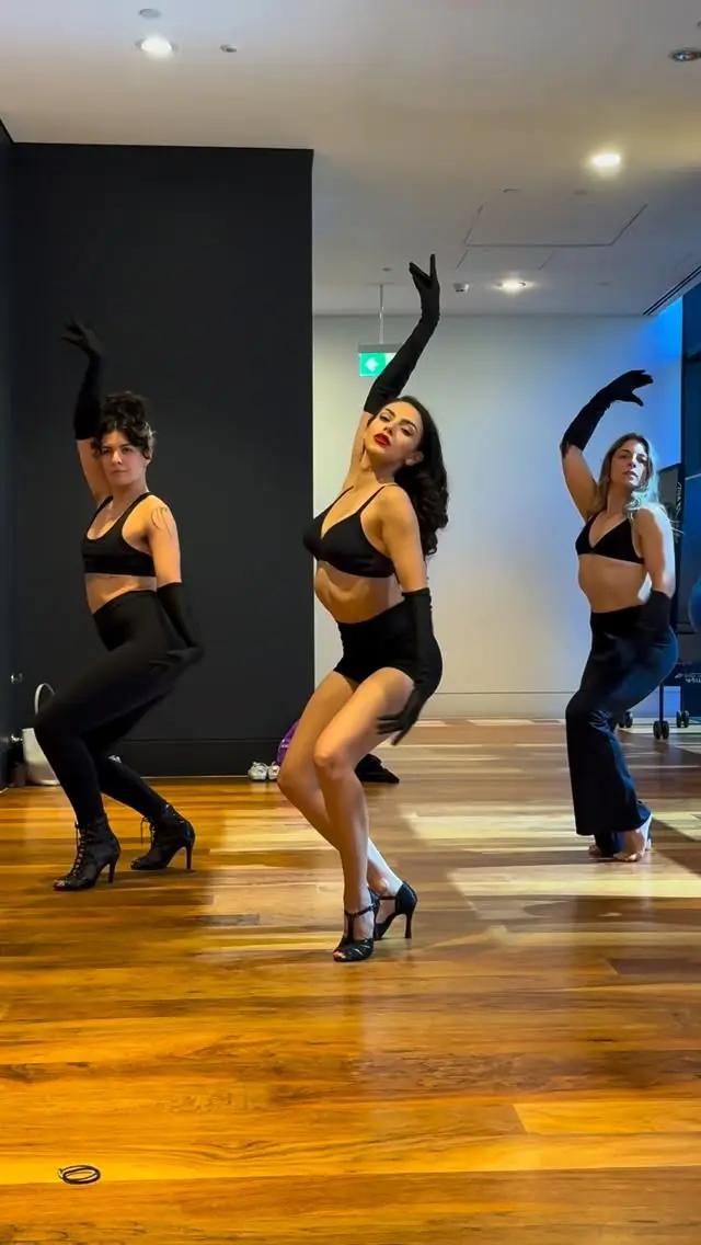 Instagram post preview 2 from yvette_santos22