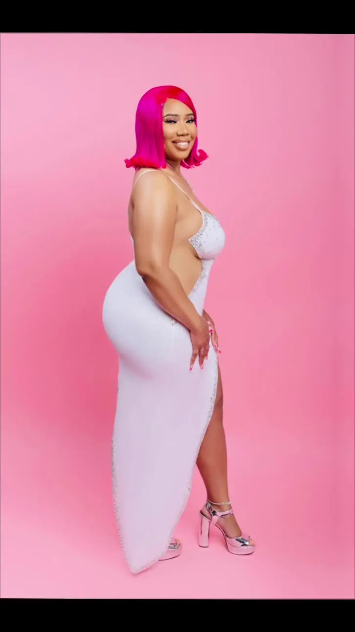Tiktok post preview 2 from @adoreamberdiva