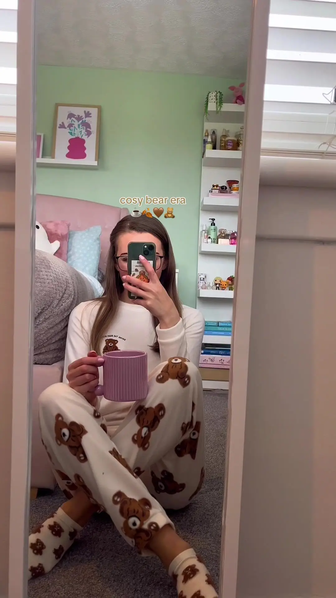 Tiktok post preview 2 from @chloeehutchonn