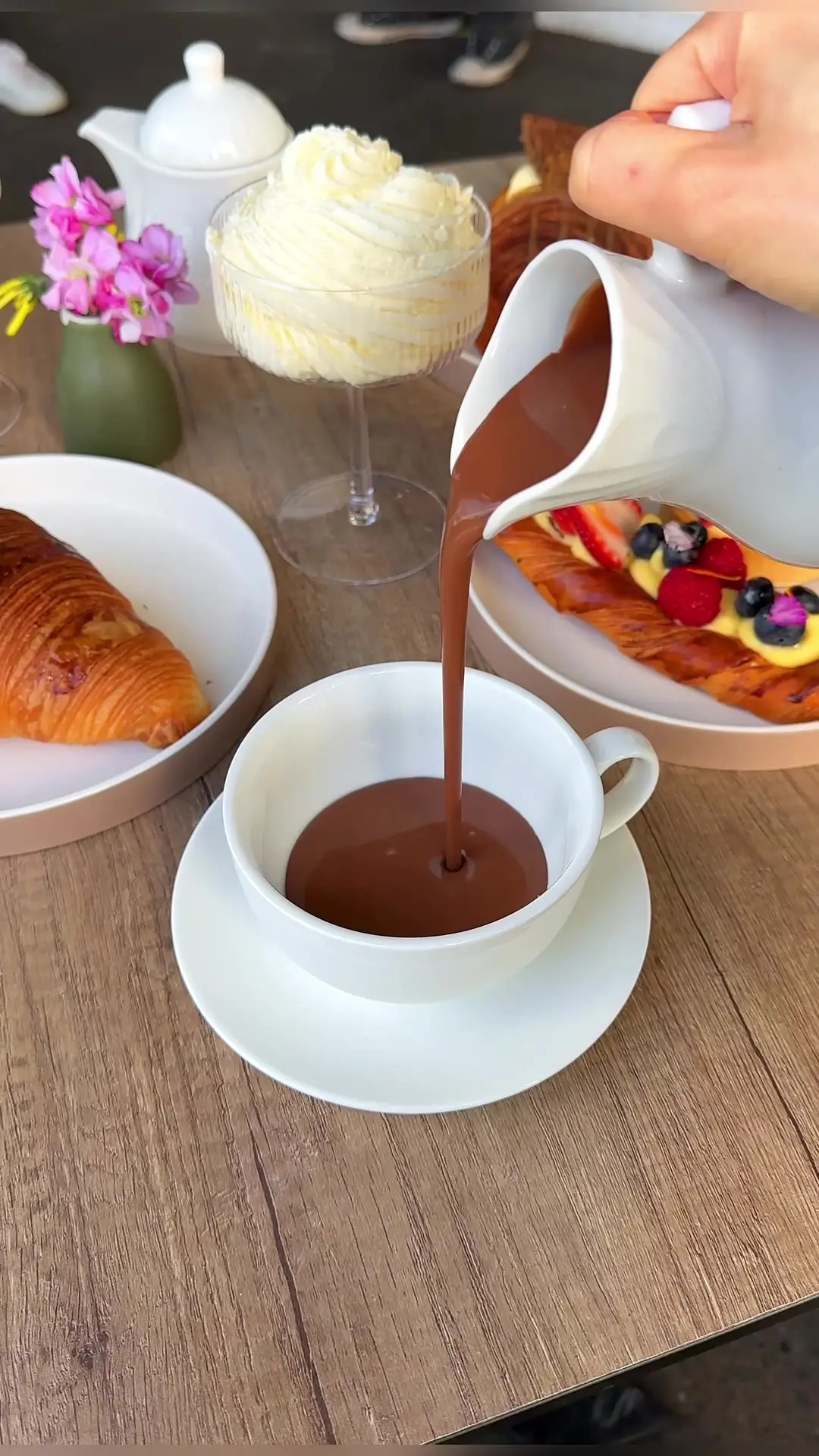 Tiktok post preview 2 from @eatswithkayli