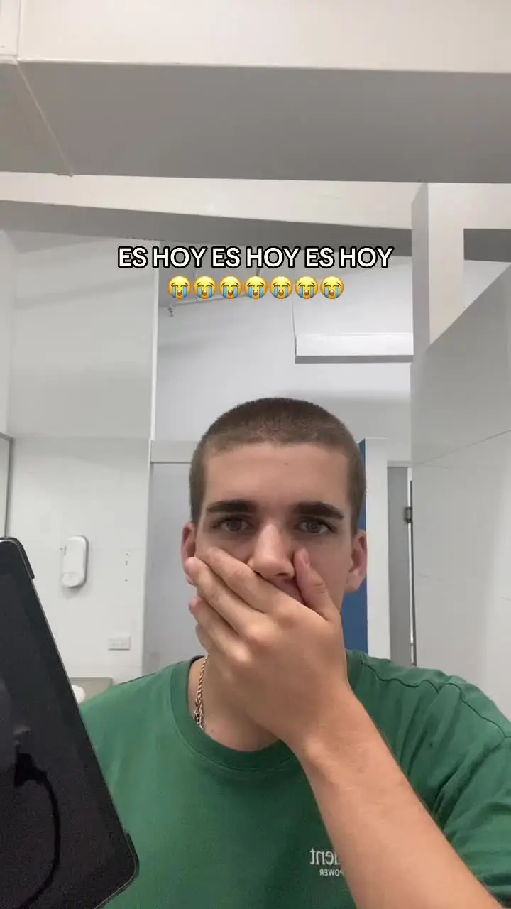 Tiktok post preview 2 from @randomweycontent