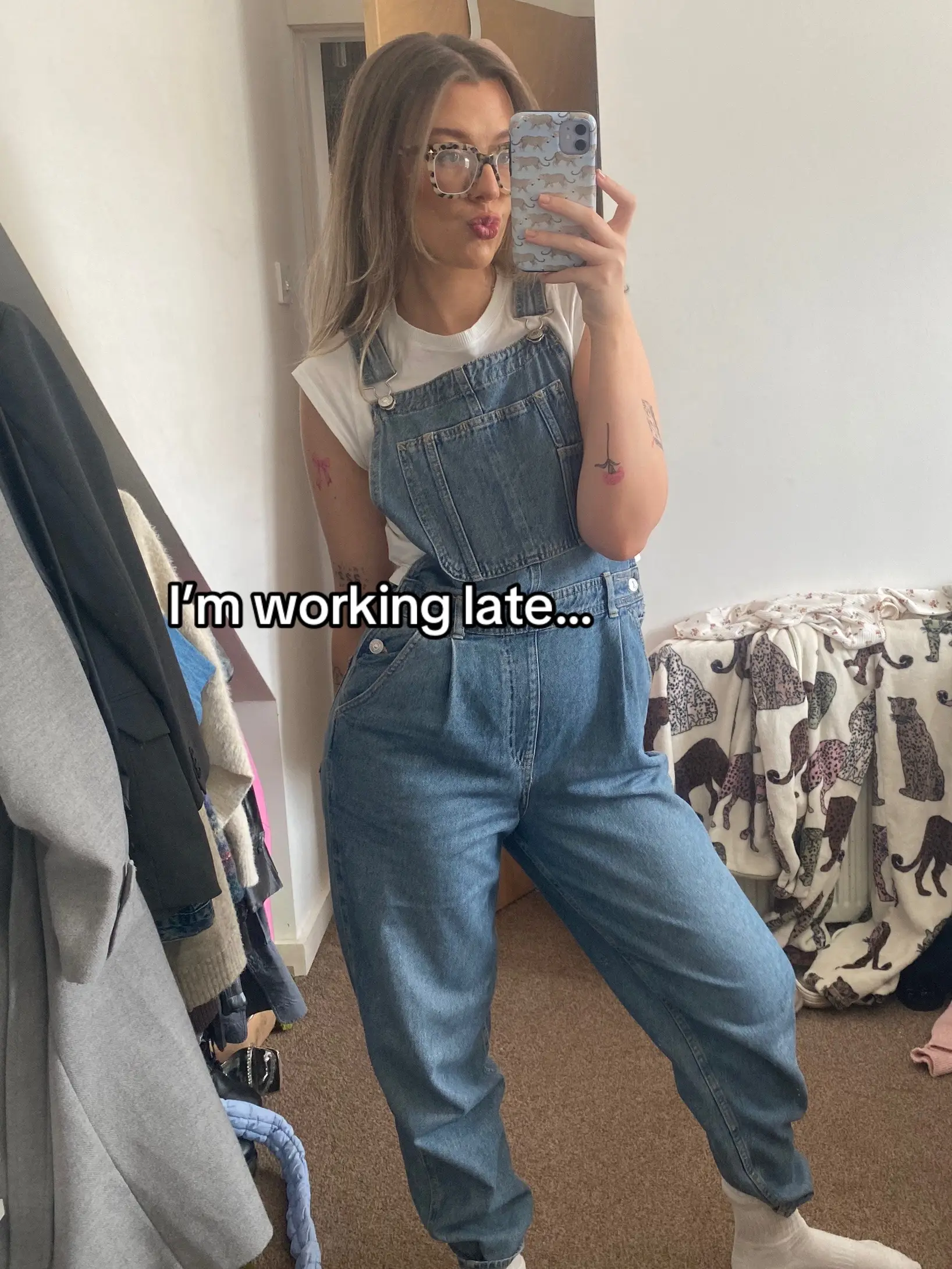 Tiktok post preview 3 from @livelaugh_laur