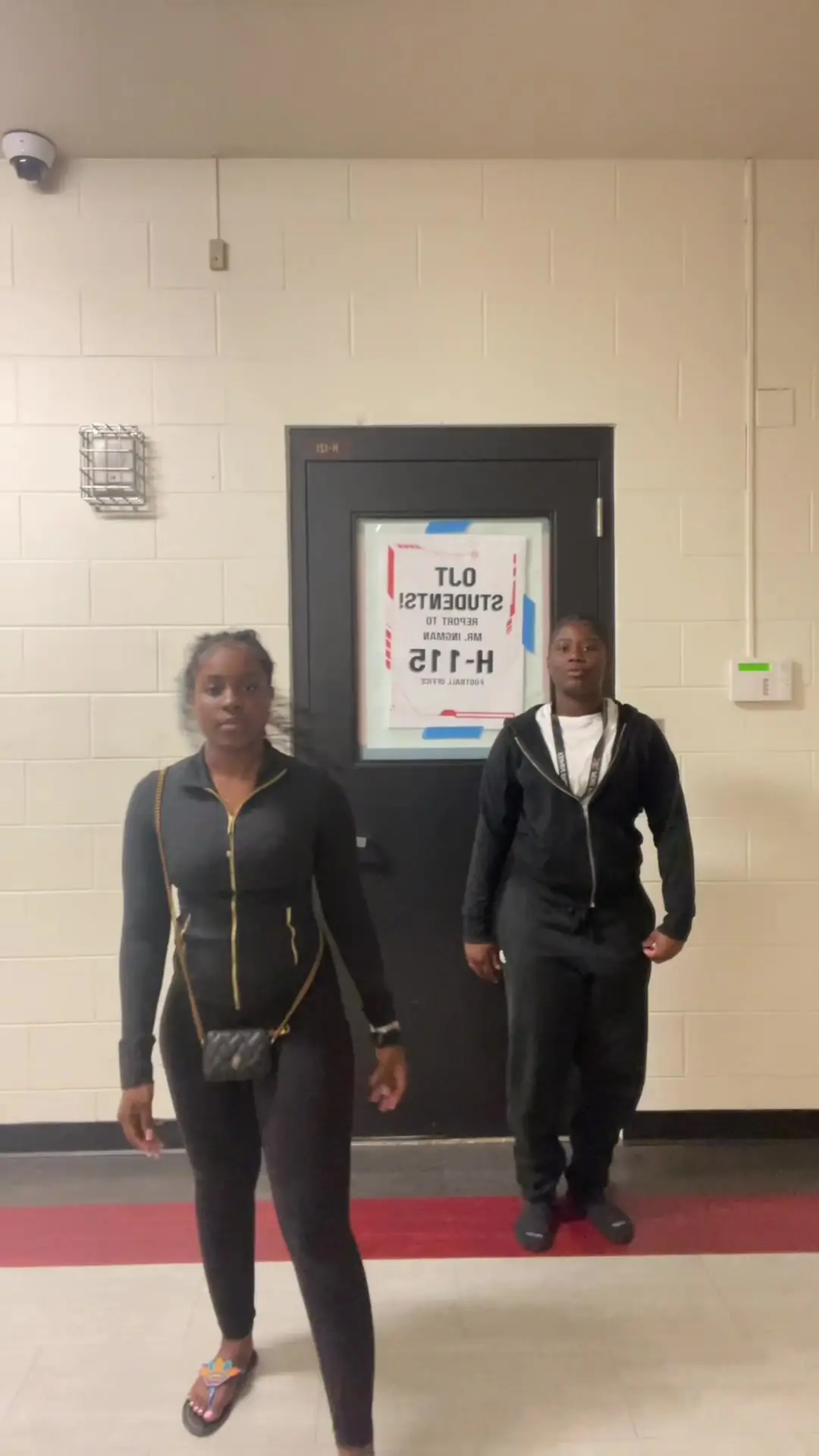 Tiktok post preview 3 from @mspraddaaa