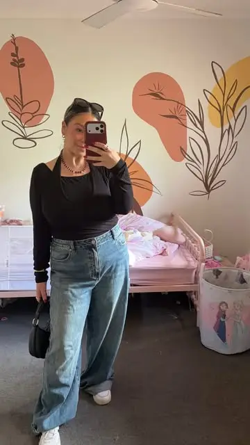 Instagram post preview 3 from olivia.warland