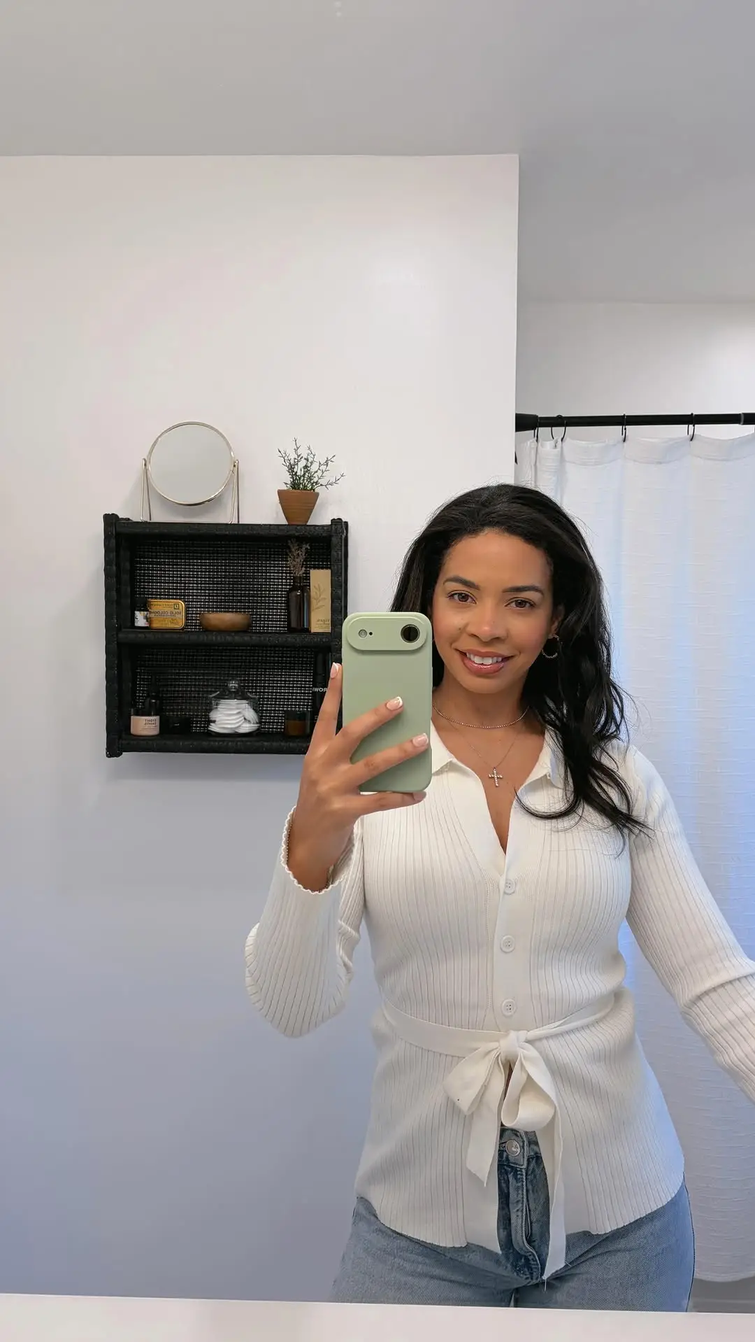 Instagram post preview 2 from adrianawhite_