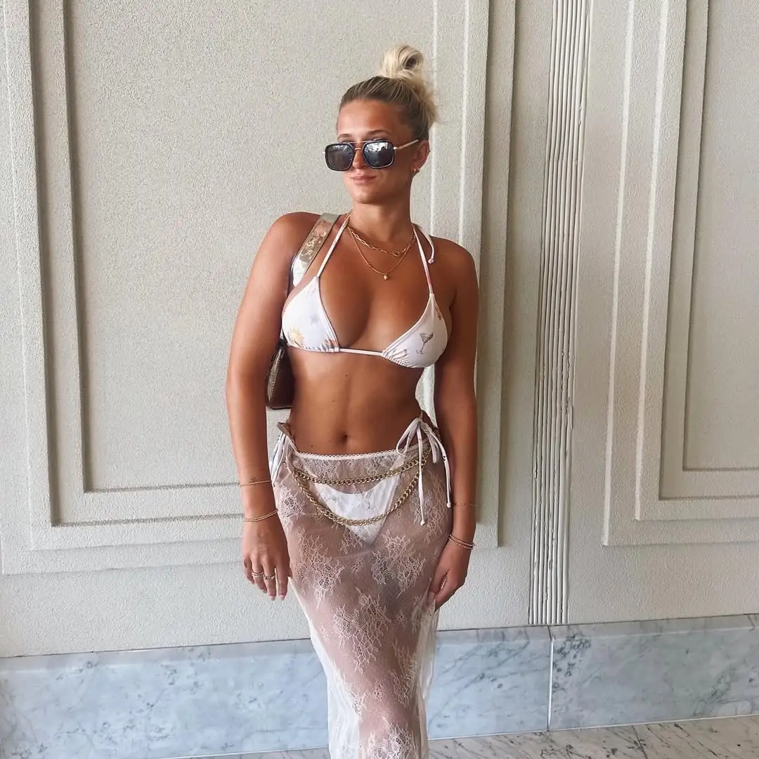 Instagram post preview 3 from brookedelongg