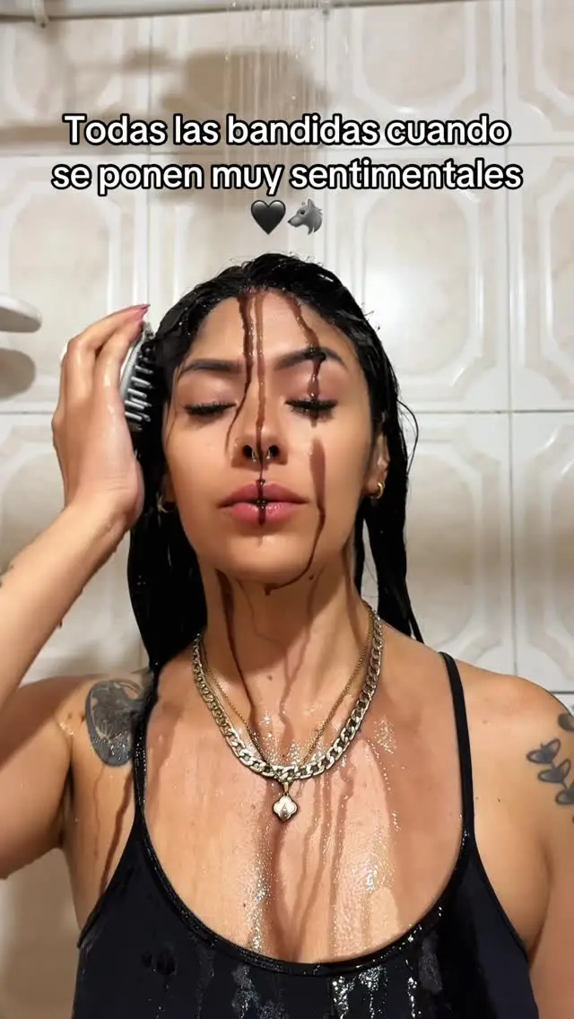 Instagram post preview 2 from angelavivi__