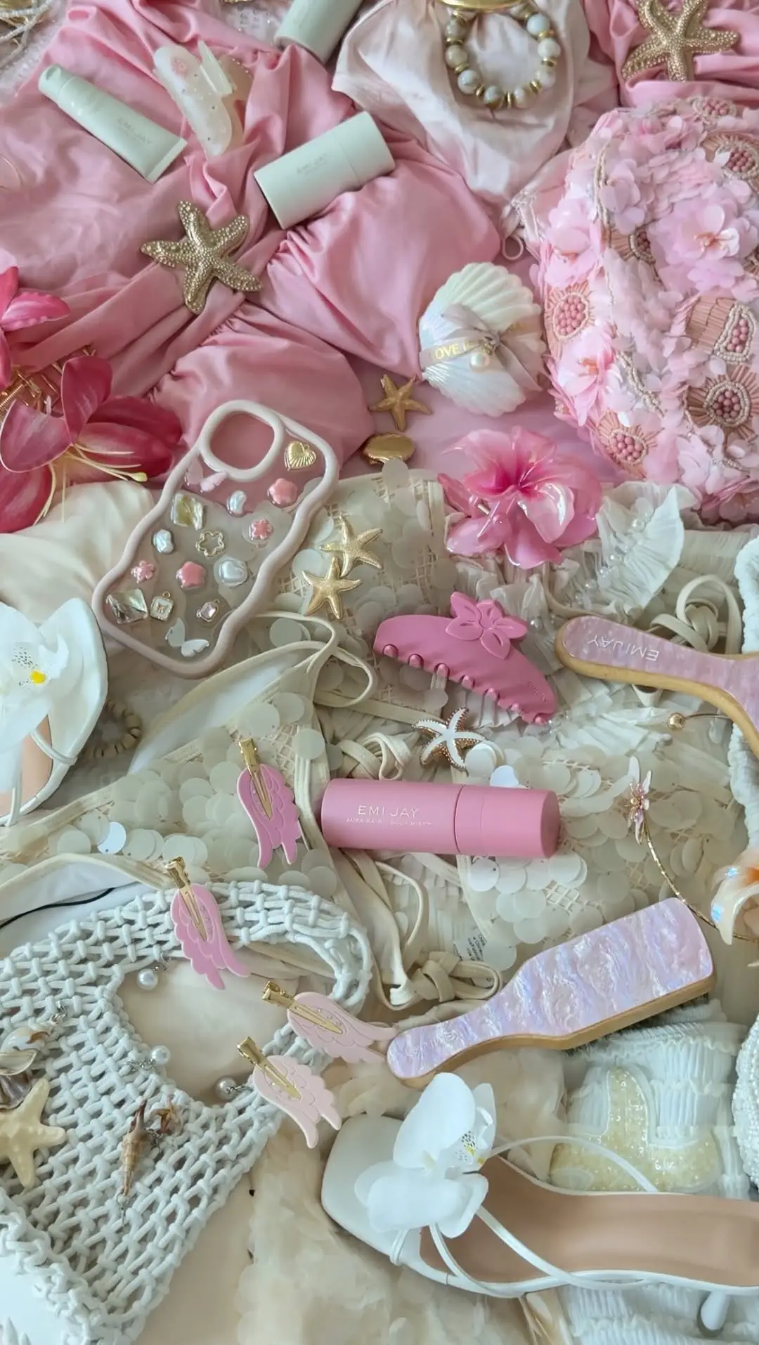 Instagram post preview 3 from _helena__dan