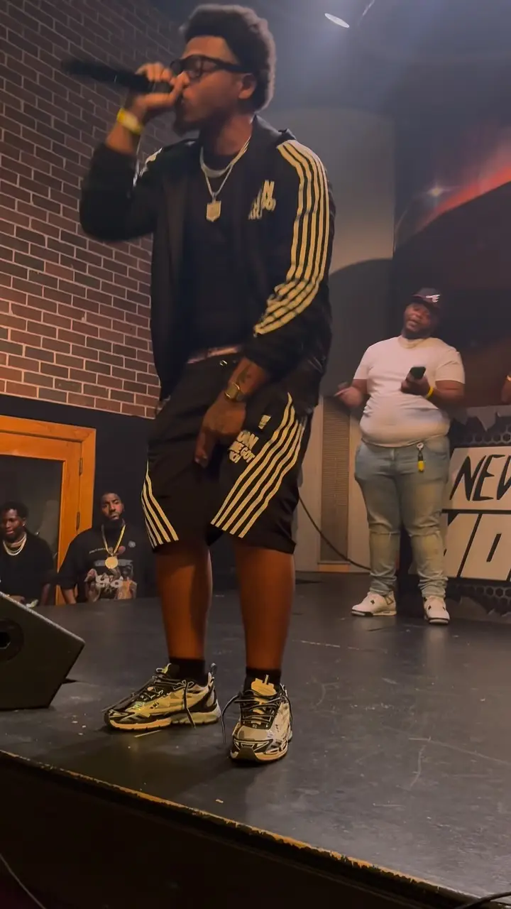 Instagram post preview 3 from realdinero4