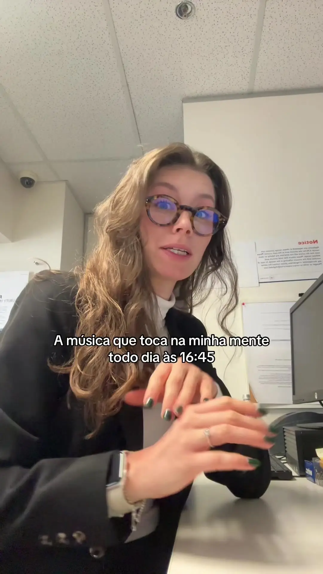 Tiktok post preview 2 from @santosdleticia