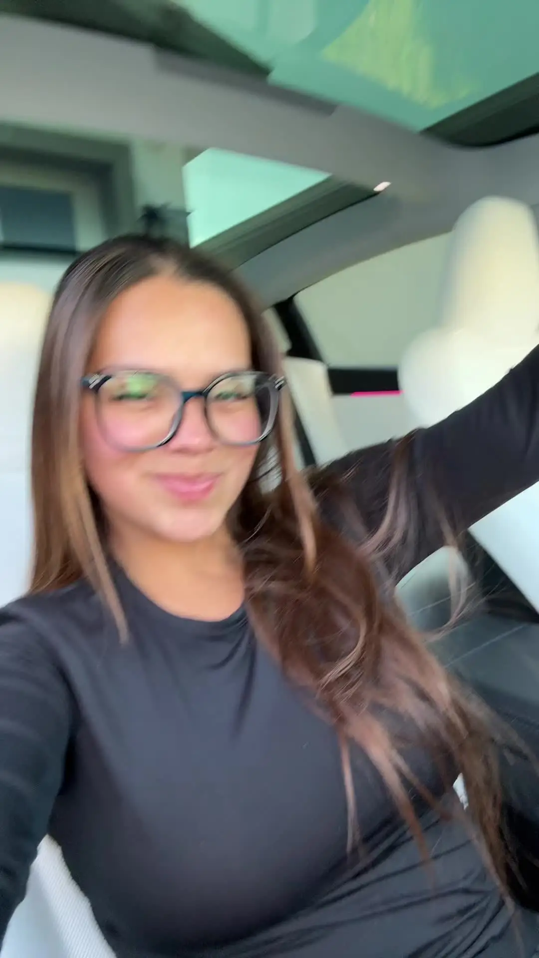 Tiktok post preview 2 from @lailadelgado23