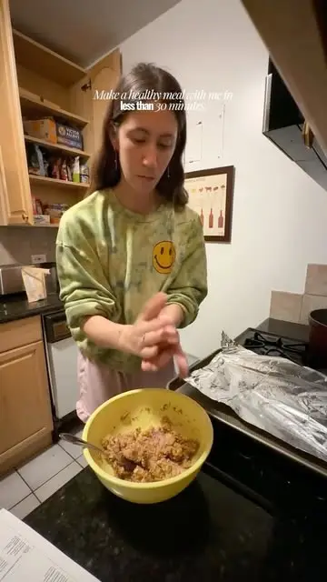 Instagram post preview 1 from girlswholiketoeatfood