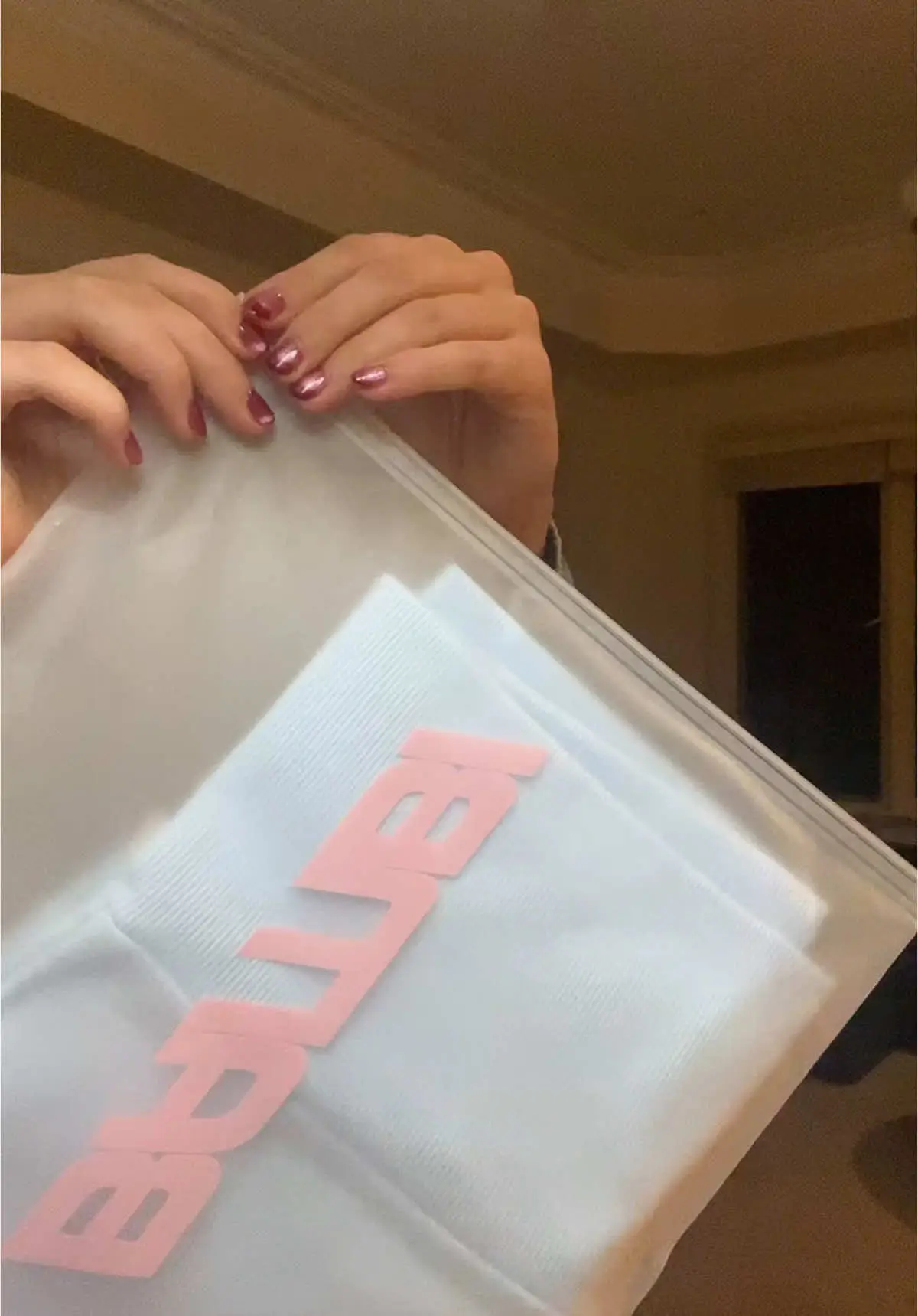 Tiktok post preview 2 from @olivialiberg