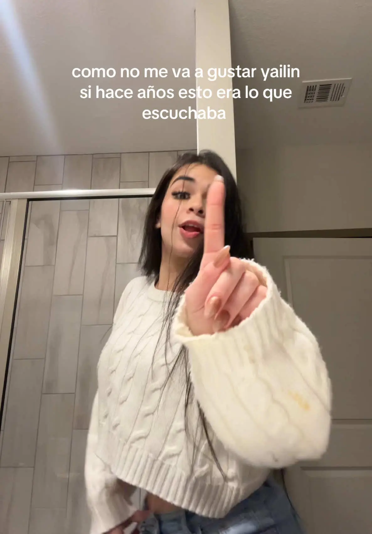 Tiktok post preview 2 from @valerickurbina