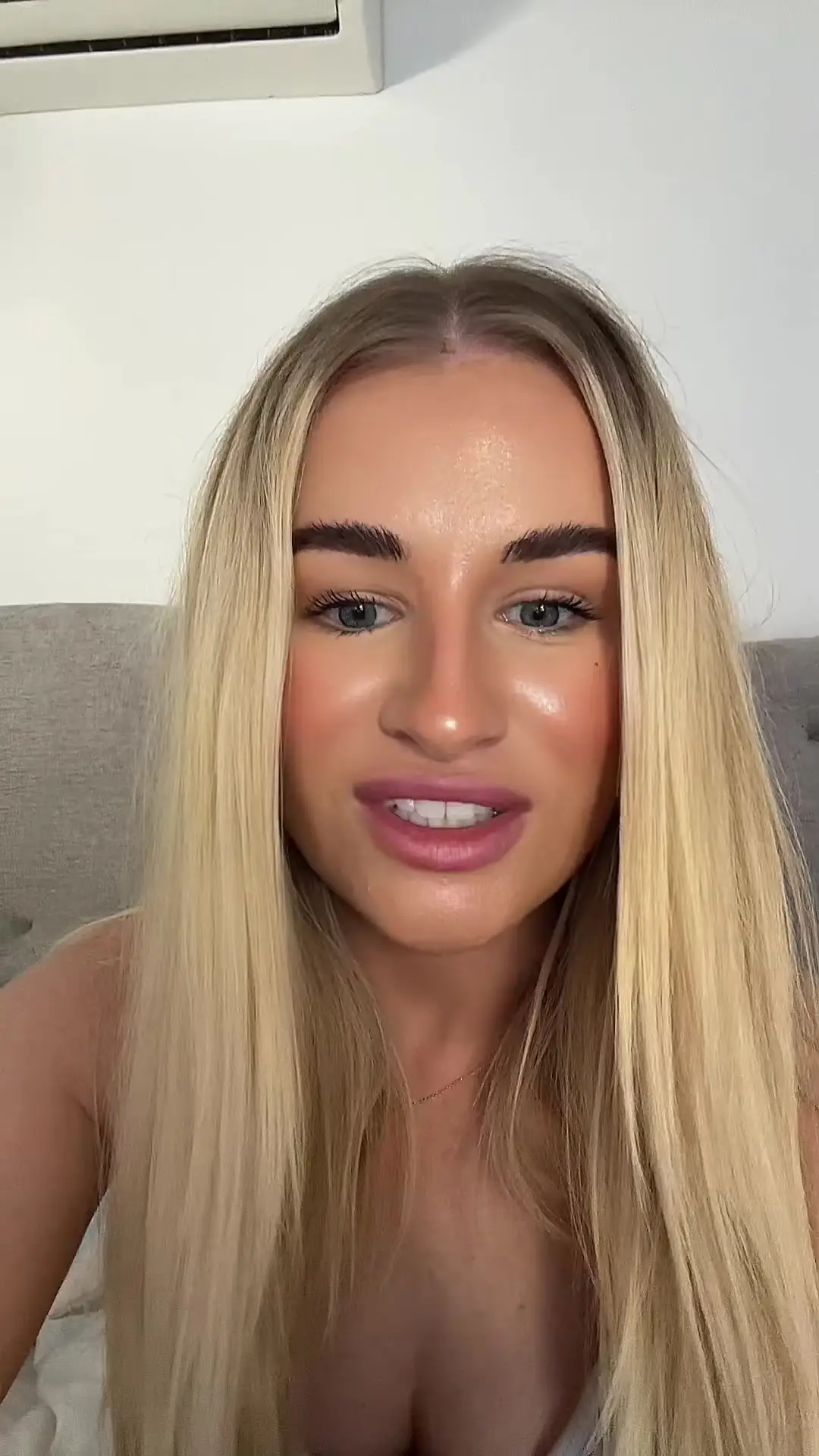 Tiktok post preview 2 from @jade.helen