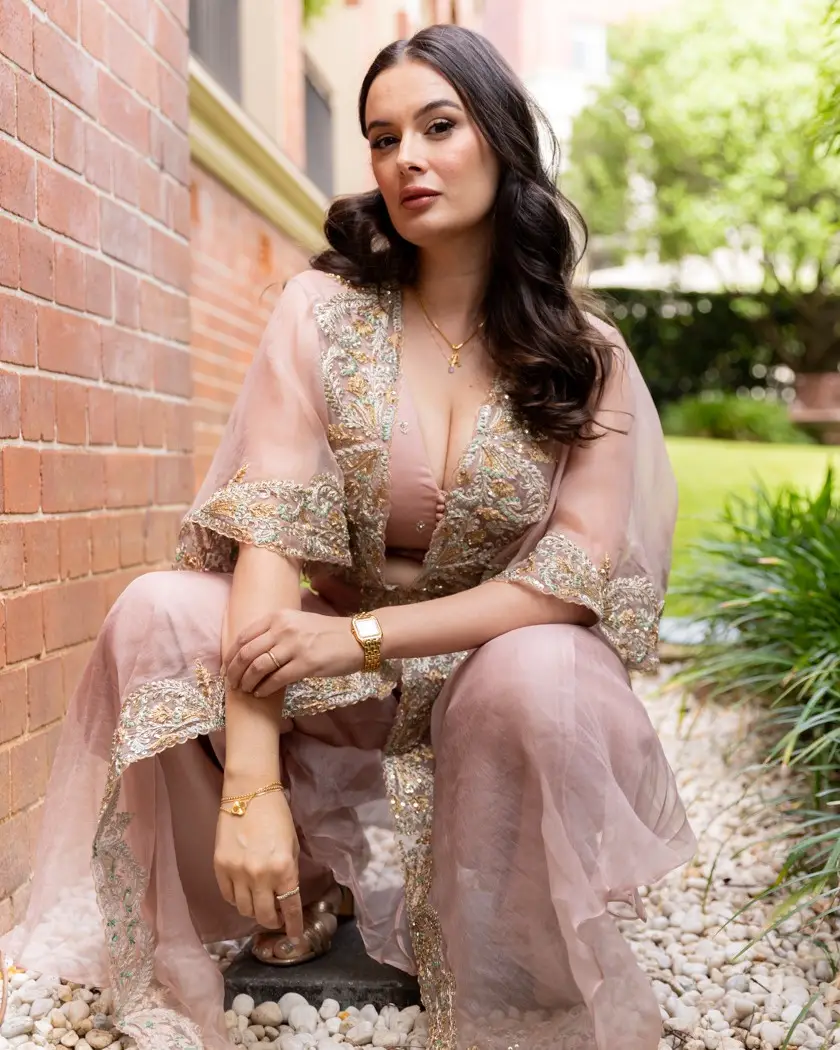 Instagram post preview 3 from evelyn_sharma