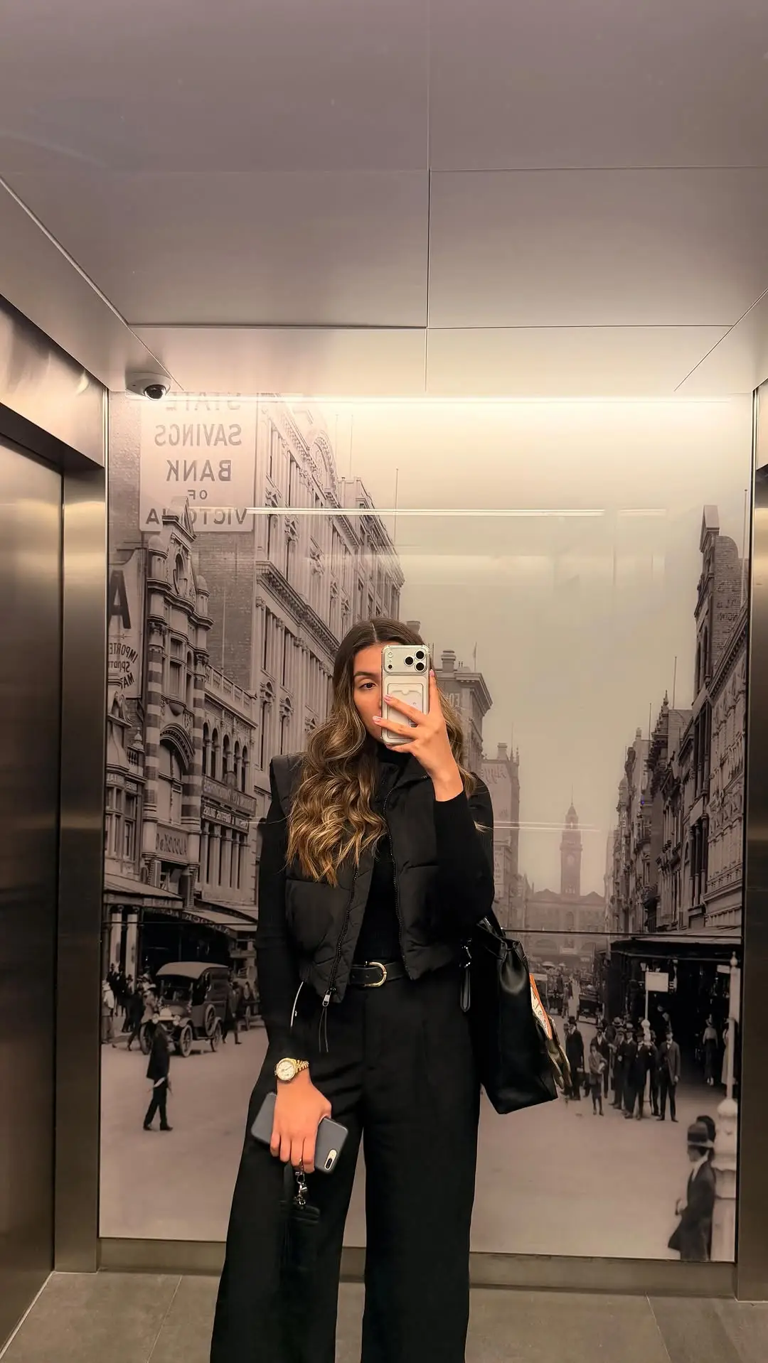 Instagram post preview 2 from angieguarin_la