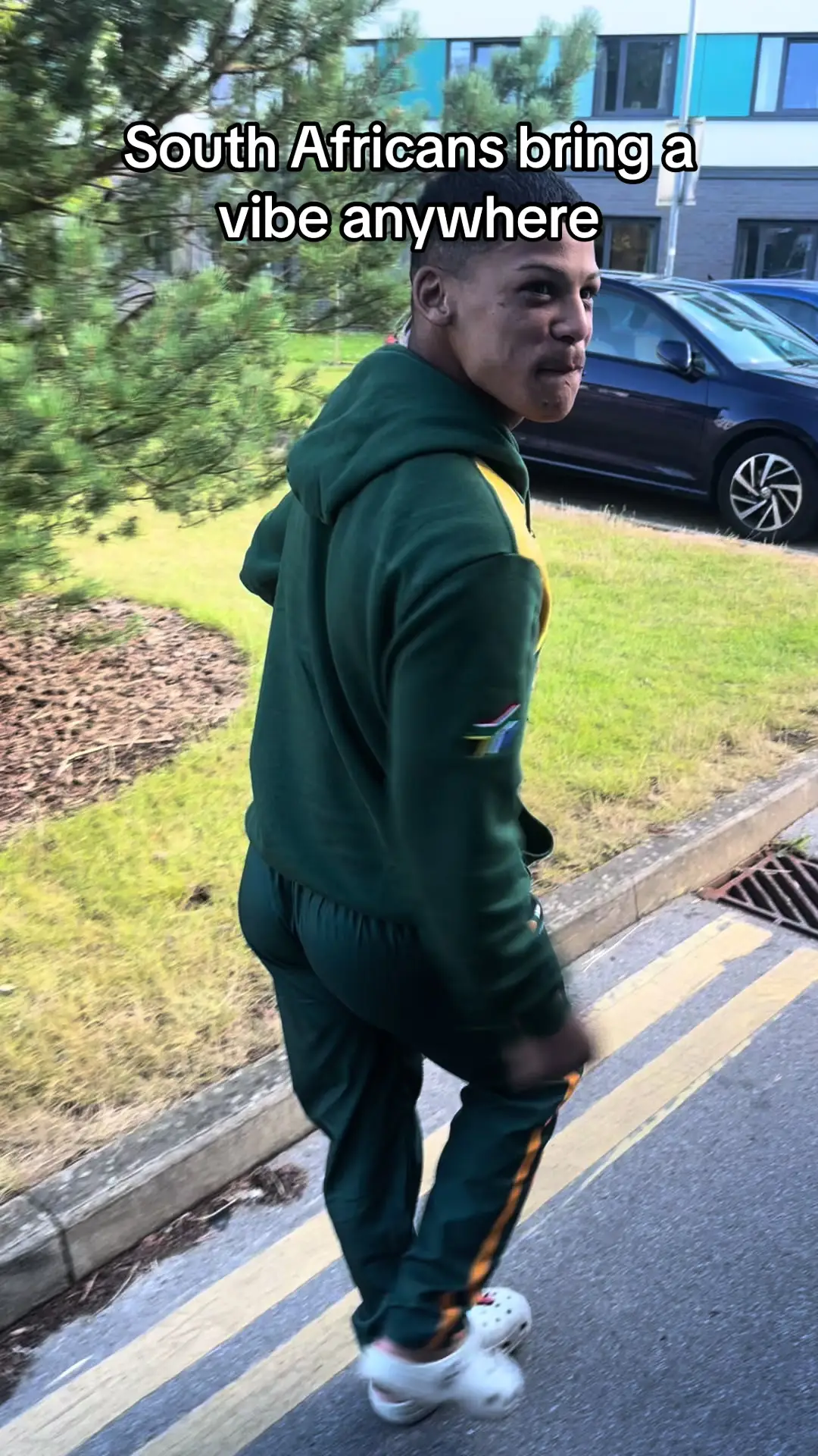 Tiktok post preview 2 from @benjik9