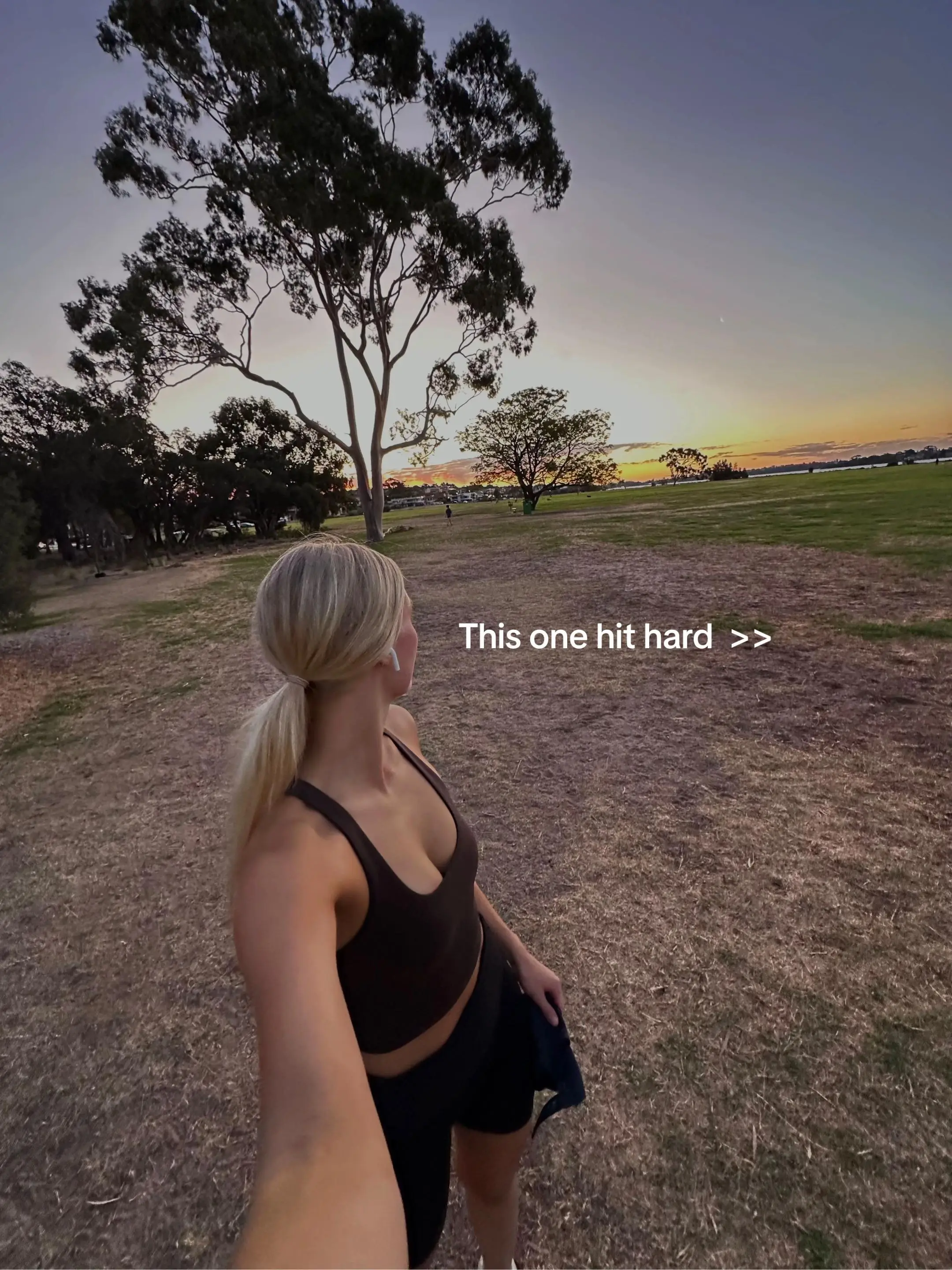 Tiktok post preview 2 from @sararosebarron
