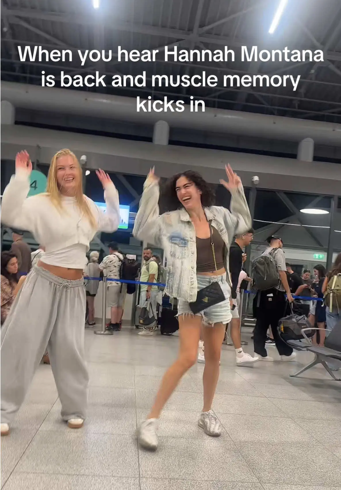 Tiktok post preview 3 from @brookesharp__