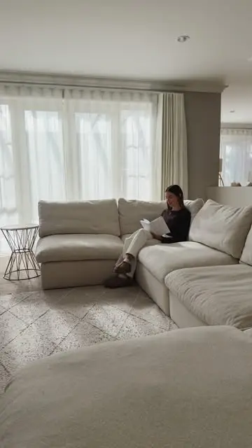 Instagram post preview 2 from the.vr.family
