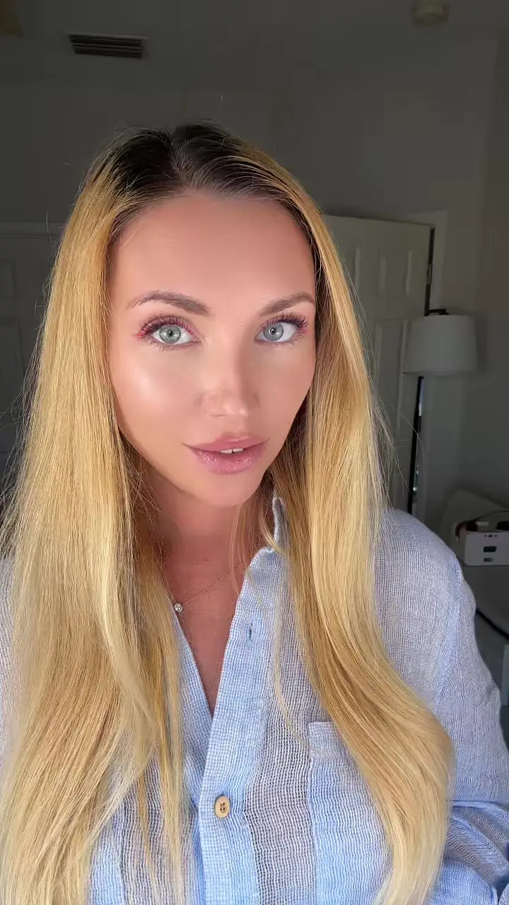 Tiktok post preview 3 from @travel_addicted_girl
