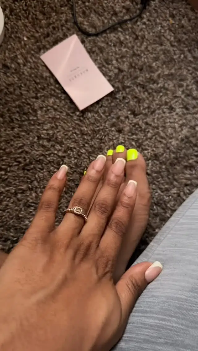 Instagram post preview 3 from amandasway_