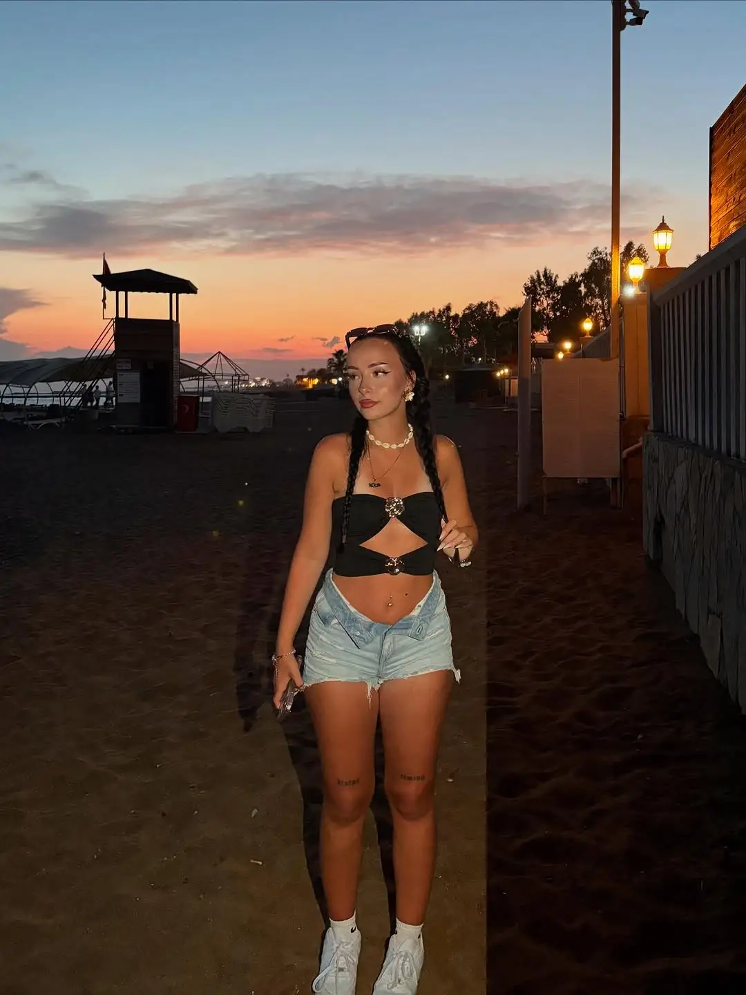 Instagram post preview 3 from naomiksmr
