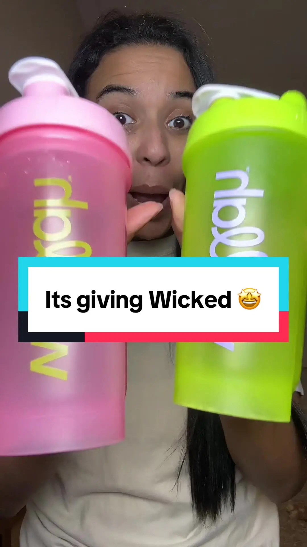 Tiktok post preview 3 from @mari_ana5572