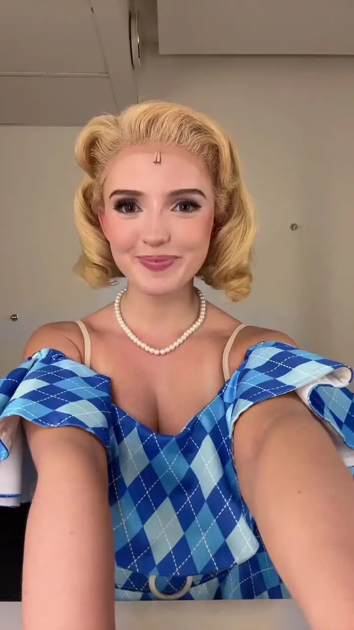 Tiktok post preview 3 from @annelisehallll