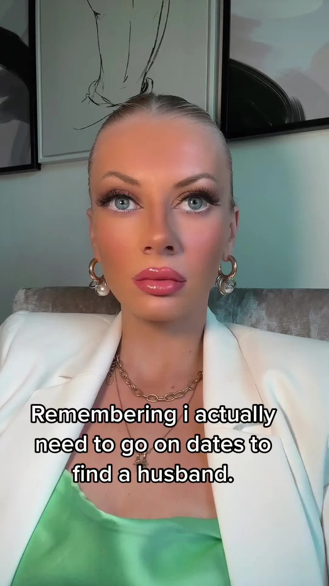 Tiktok post preview 3 from @keepingupwithkat