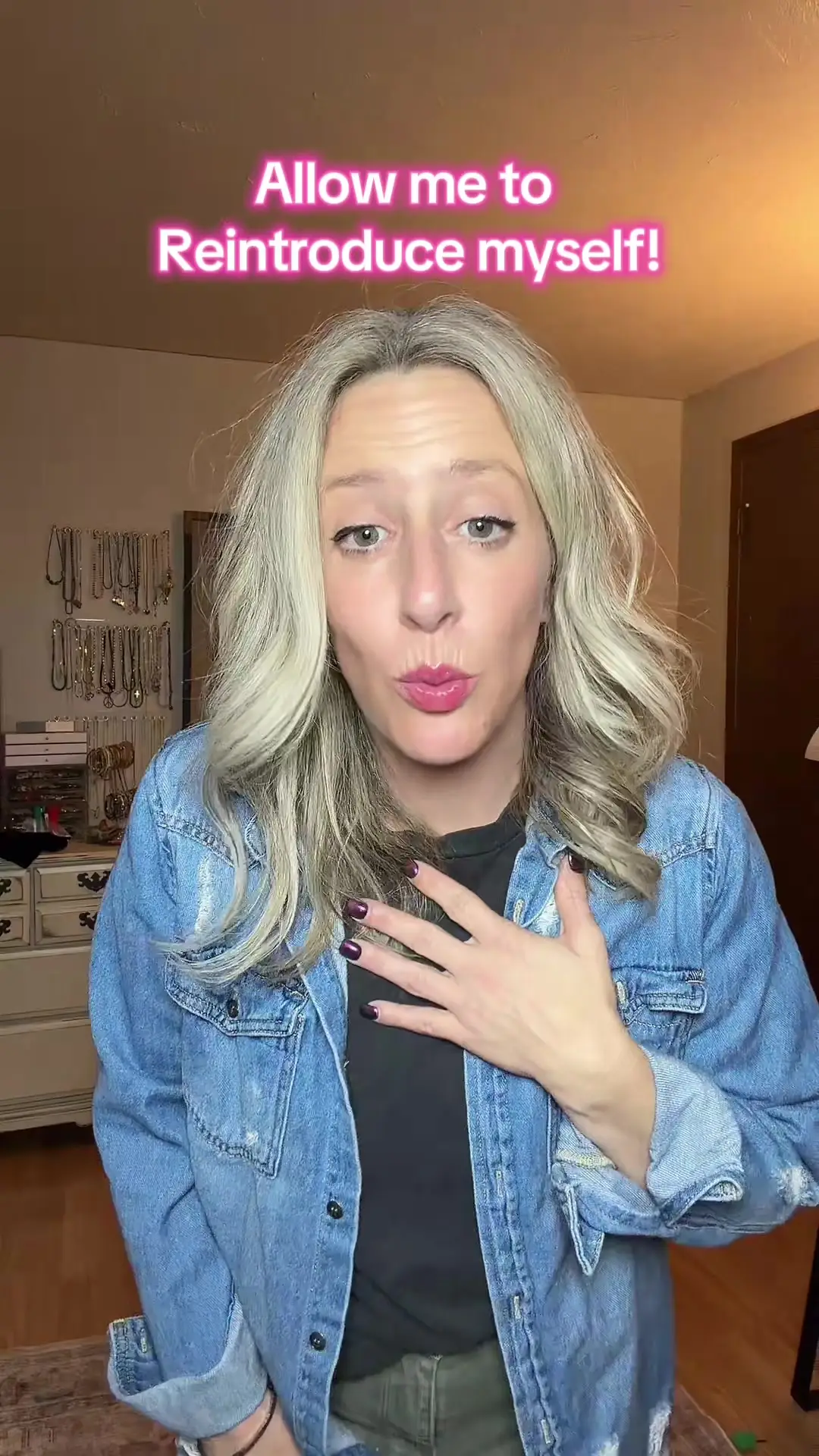 Tiktok post preview 2 from @lindsey_the99