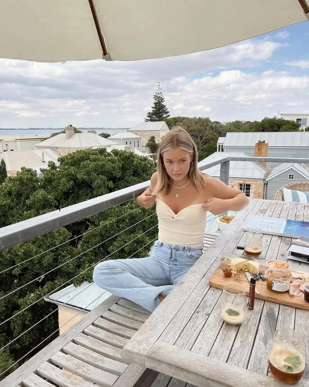 Instagram post preview 2 from whatsgoodwithhood