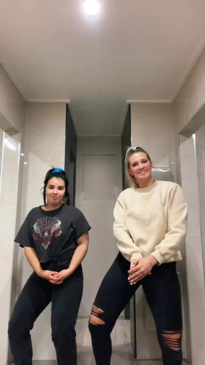 Tiktok post preview 2 from @livyahhh_