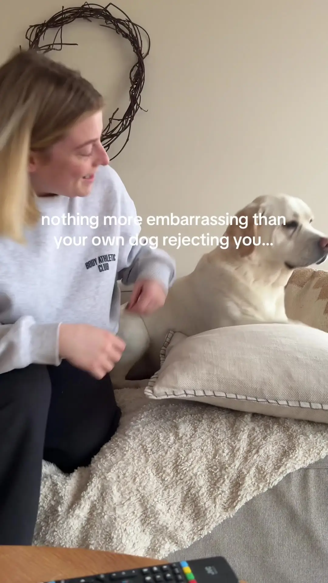 Tiktok post preview 2 from @maisiethebeachlabrador