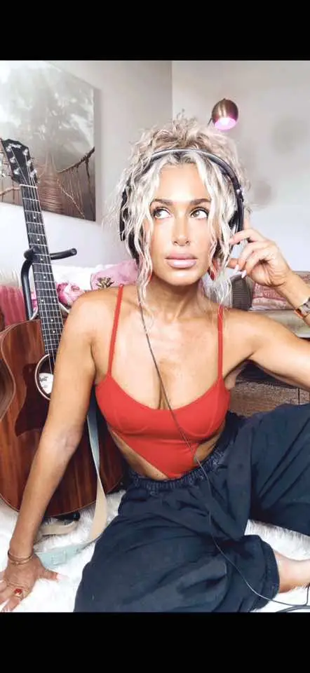 Tiktok post thumbnail