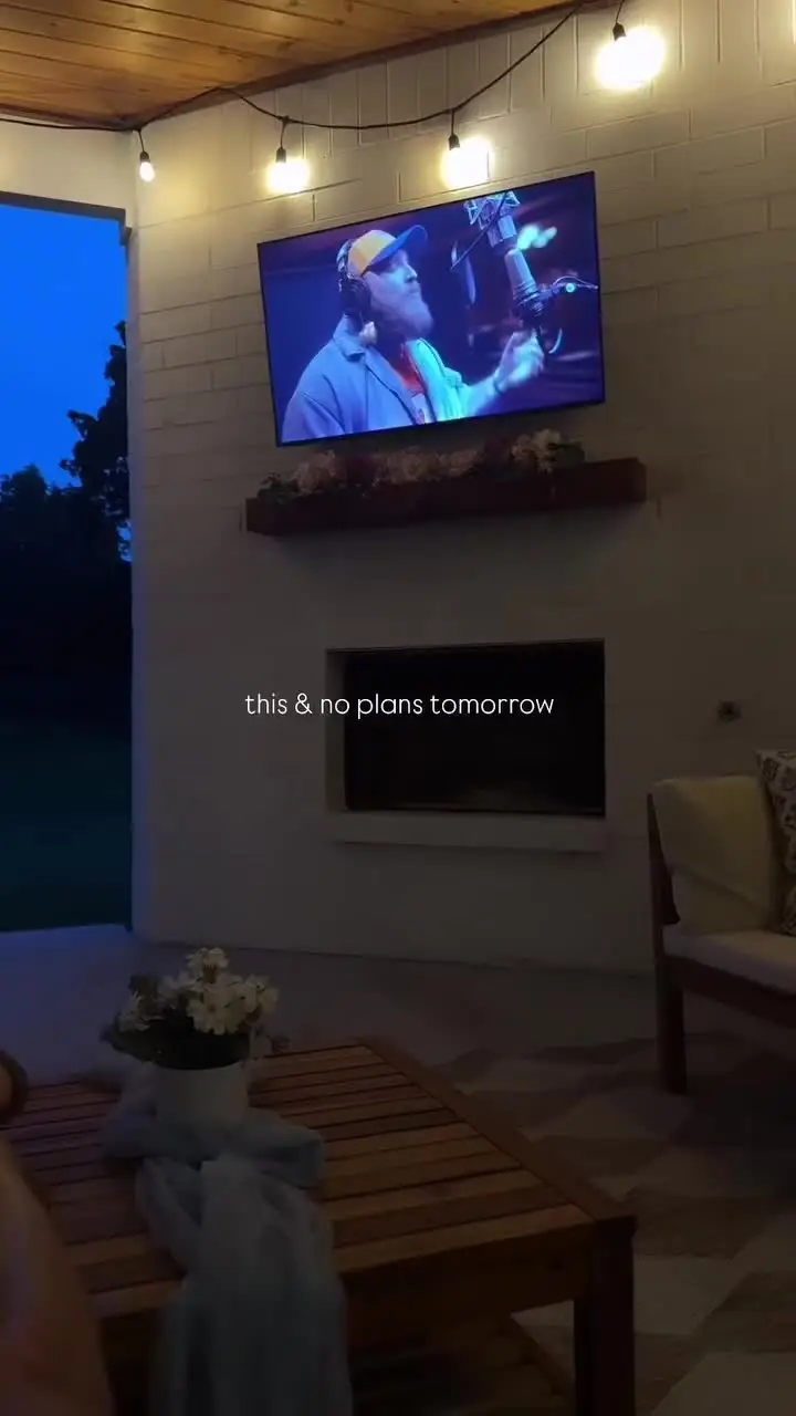Tiktok post preview 3 from @courtneyadolan