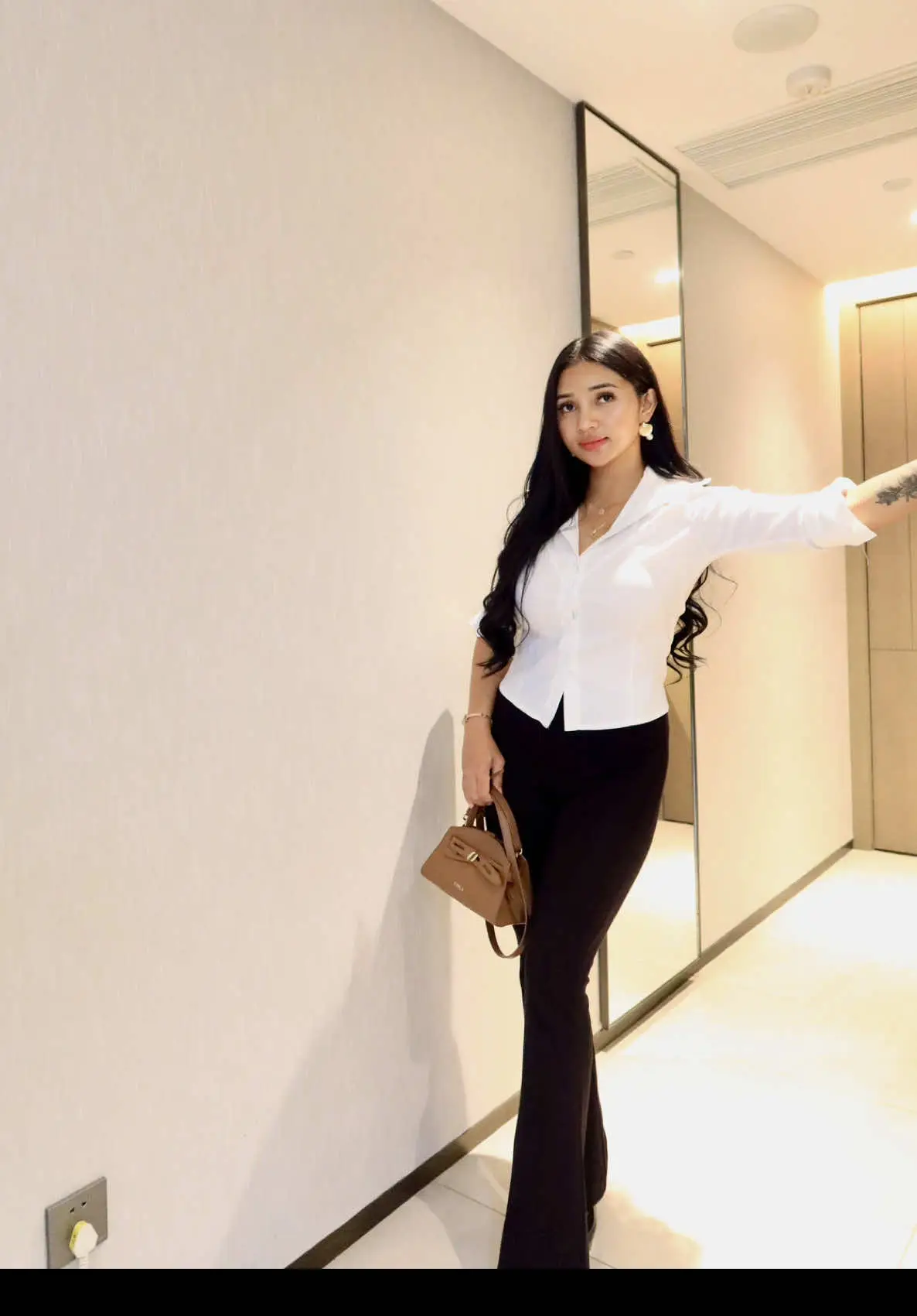 Tiktok post preview 3 from @mira_mg12