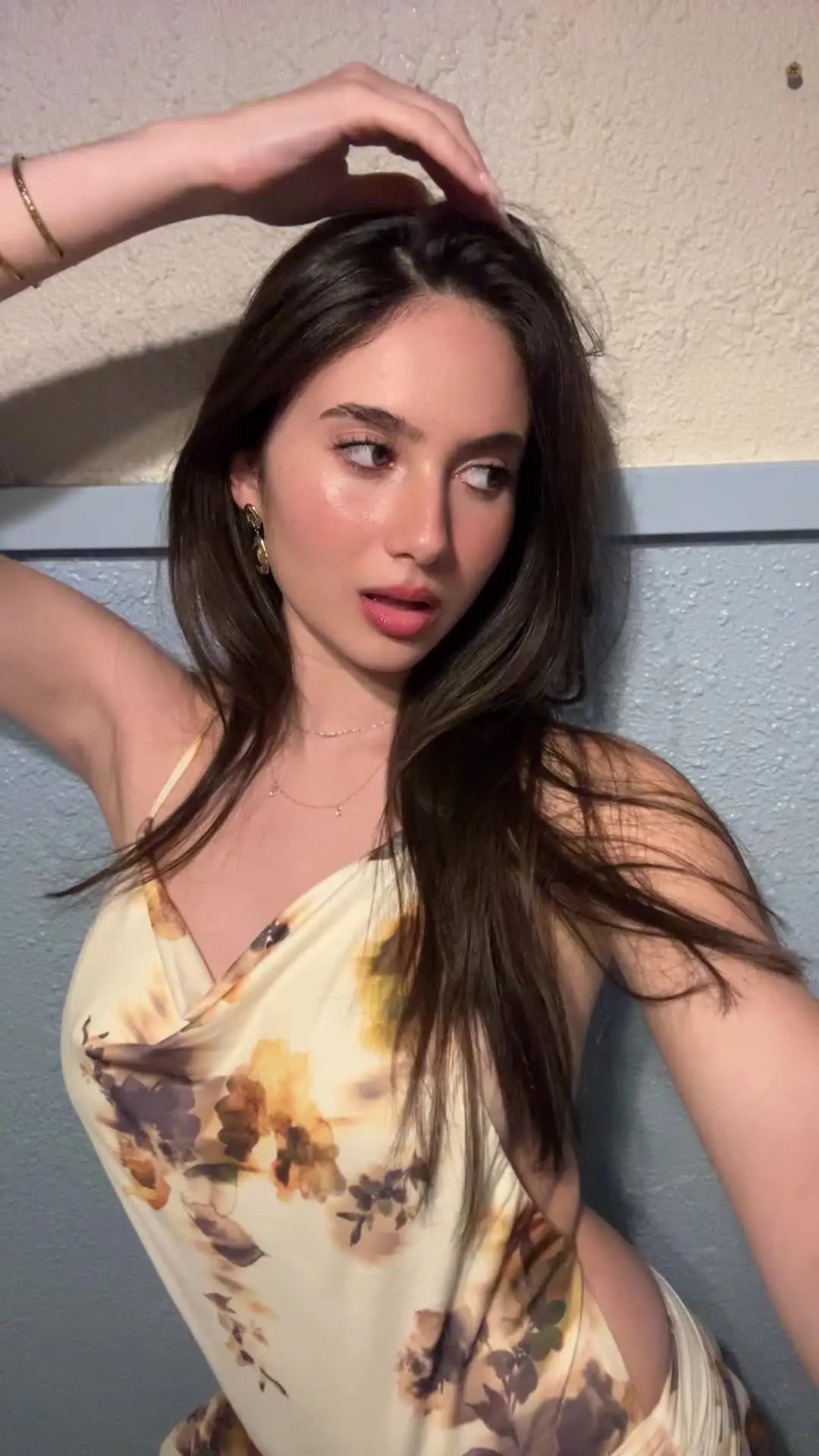 Tiktok post preview 3 from @rose_chach
