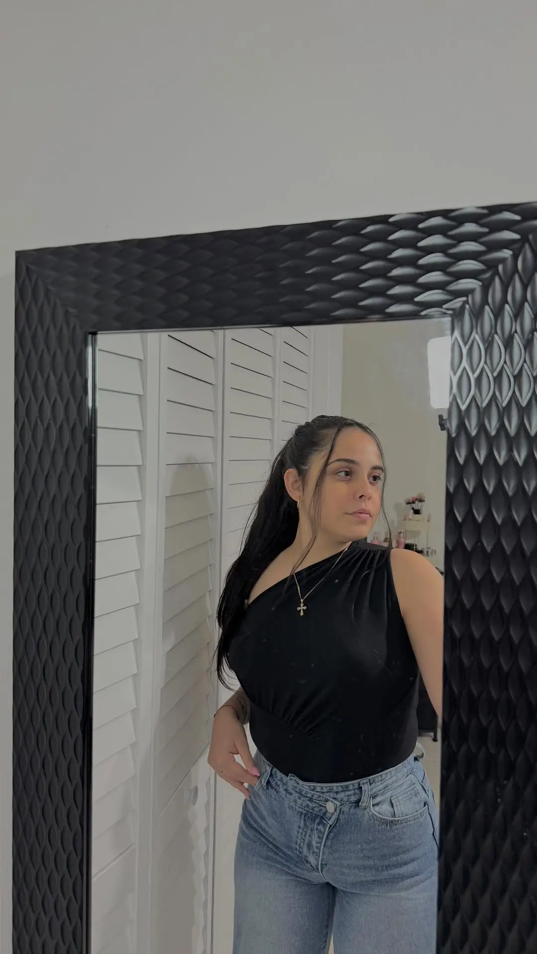 Instagram post preview 3 from aliennaamontanoo