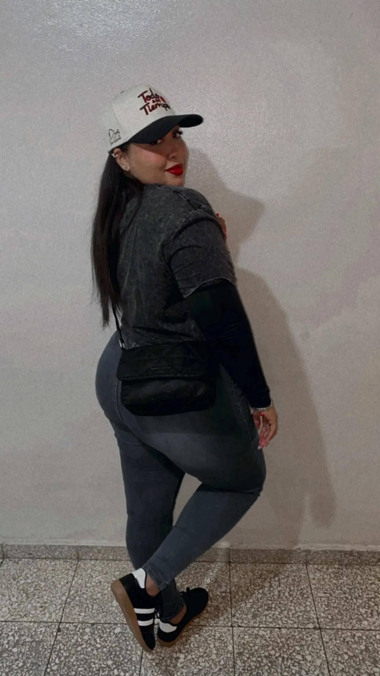 Tiktok post preview 1 from @nicolerosa36