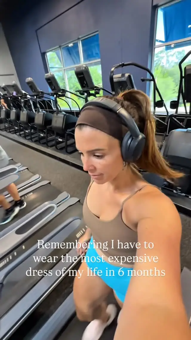 Instagram post preview 3 from janelle.lives