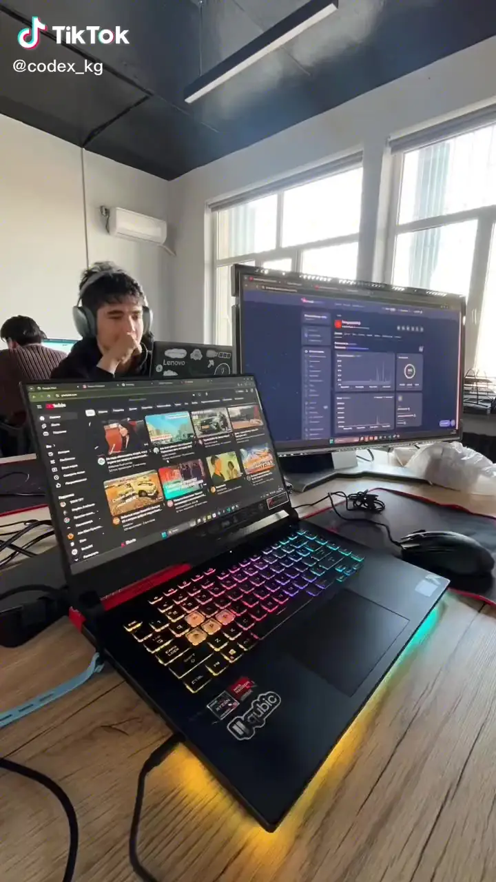 Tiktok post preview 2 from @jaden_crackz